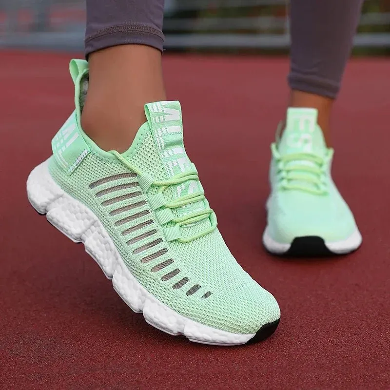 breathable sports shoes