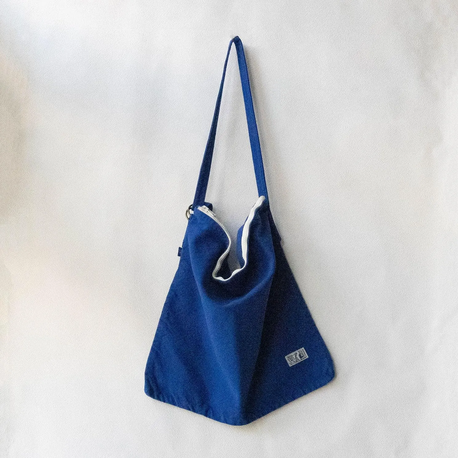 Canvas Shoulder Bag Cotton100% japan Washable Large capacity Adjustable Lightweight Zipper (VC-35)