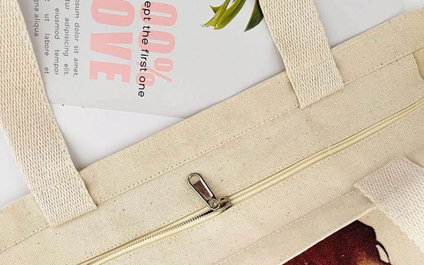 Canvas Tote Bag Aesthetic Vintage Cute Tote with Zipper Pockets Valentines Christmas Gifts for Women Girls