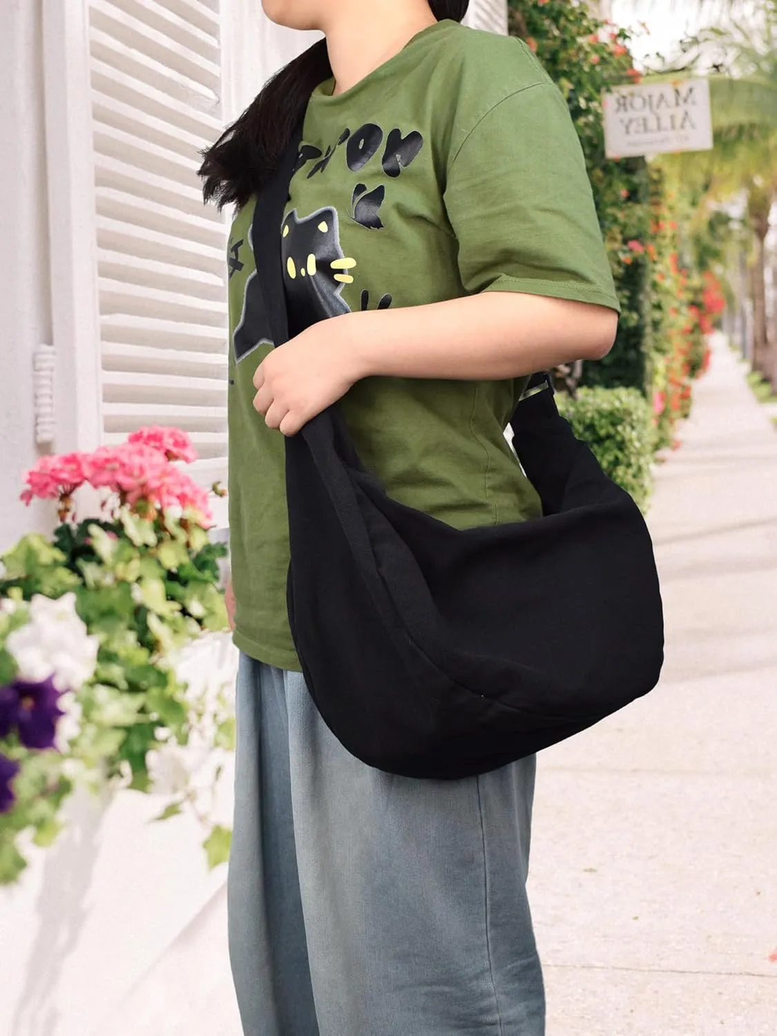 Canvas Tote Bag Hobo Crossbody Bag Fashion Crescent Bag with Zipper Pockets for Shopping Travel for Women and Men Black
