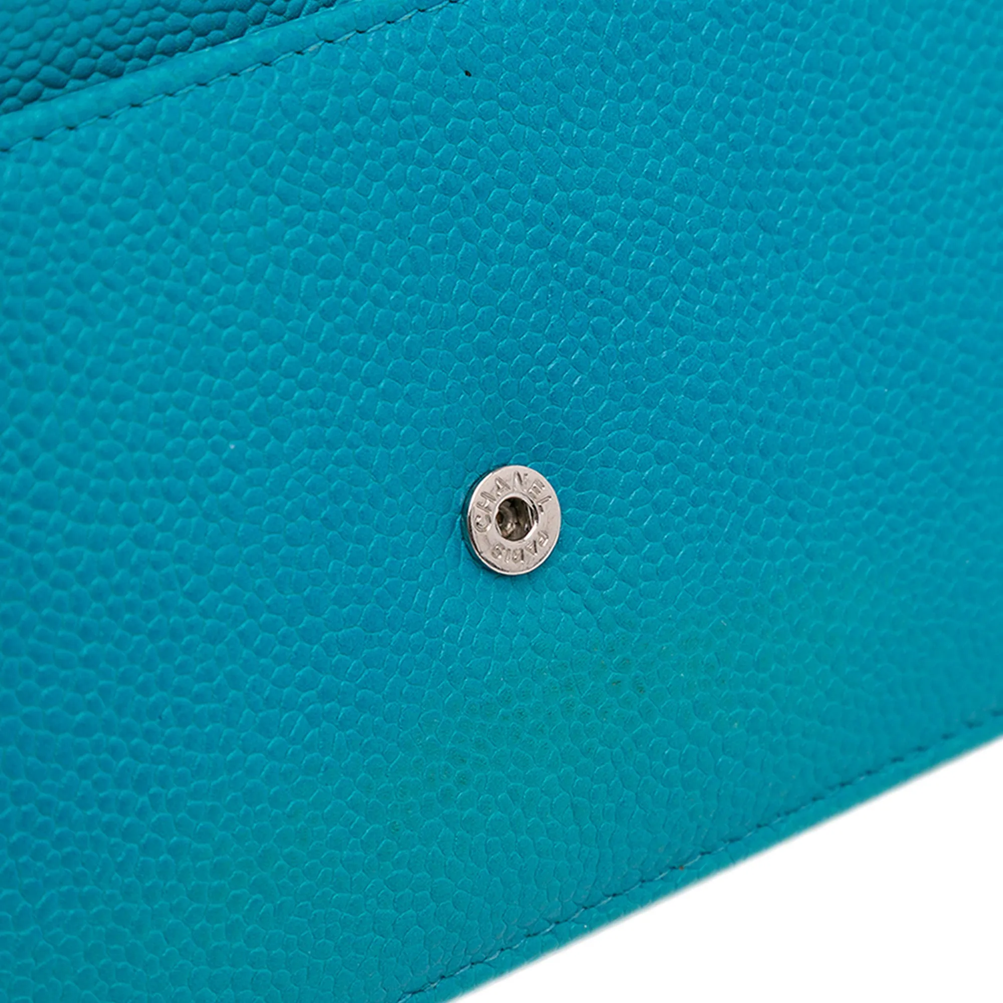 Caviar Bicolor CC Wallet On Chain