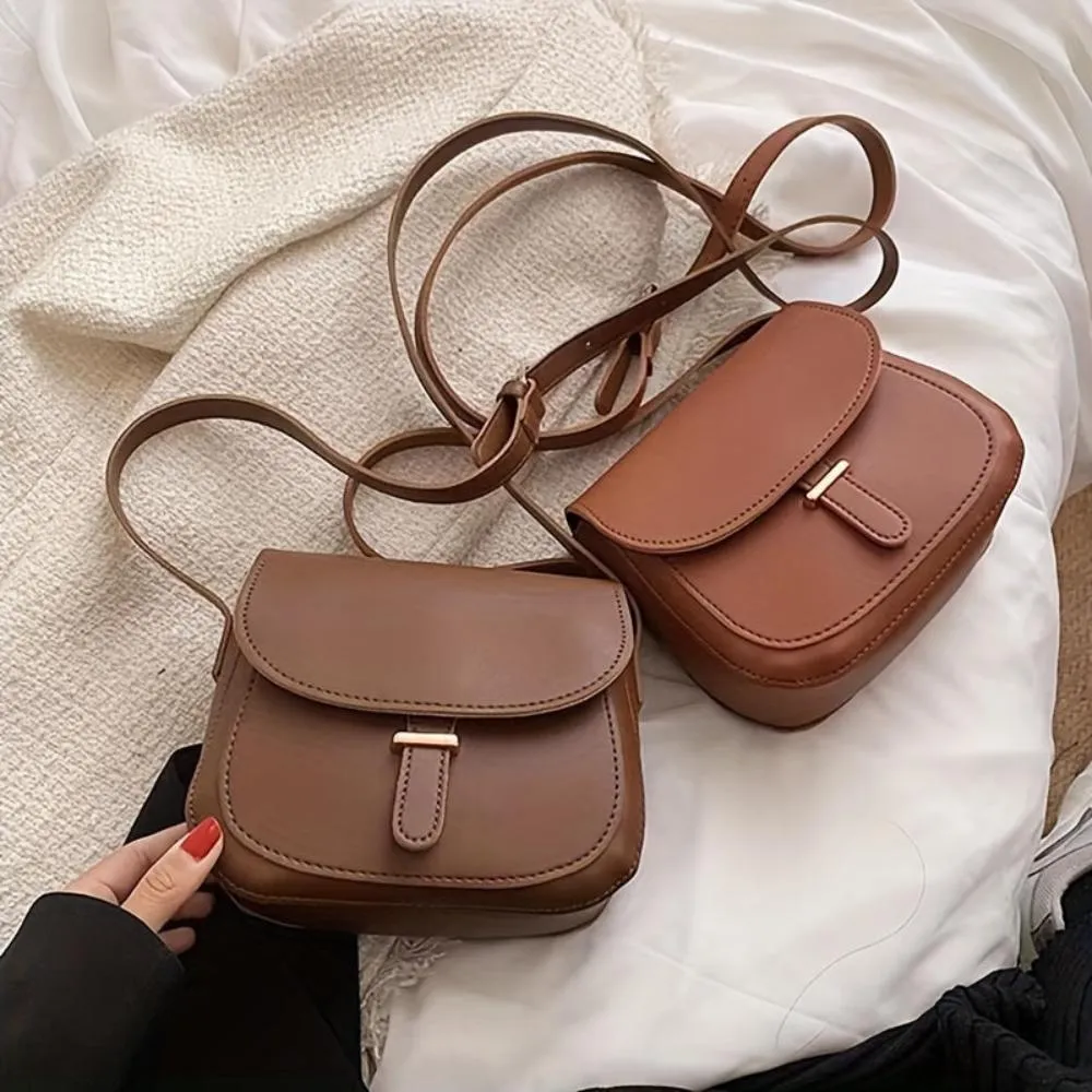 Elise – Vintage-Inspired Crossbody in Sleek Saddle Style