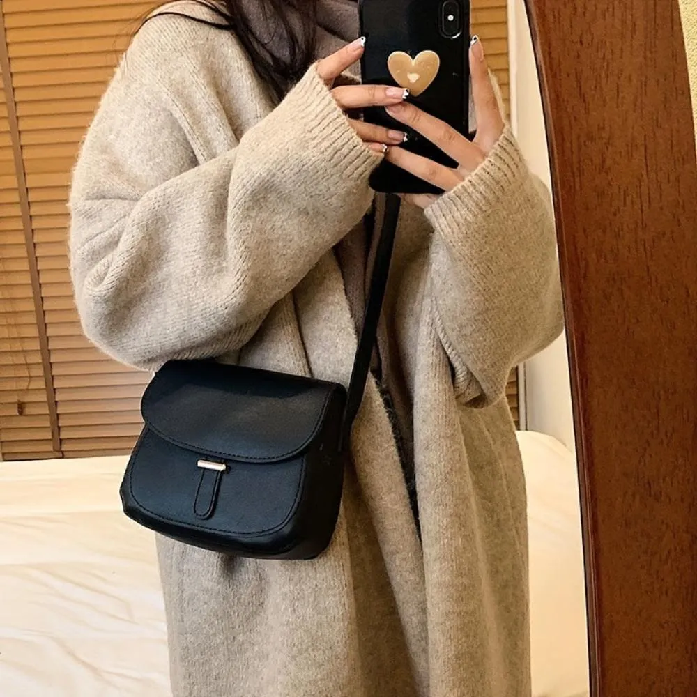Elise – Vintage-Inspired Crossbody in Sleek Saddle Style
