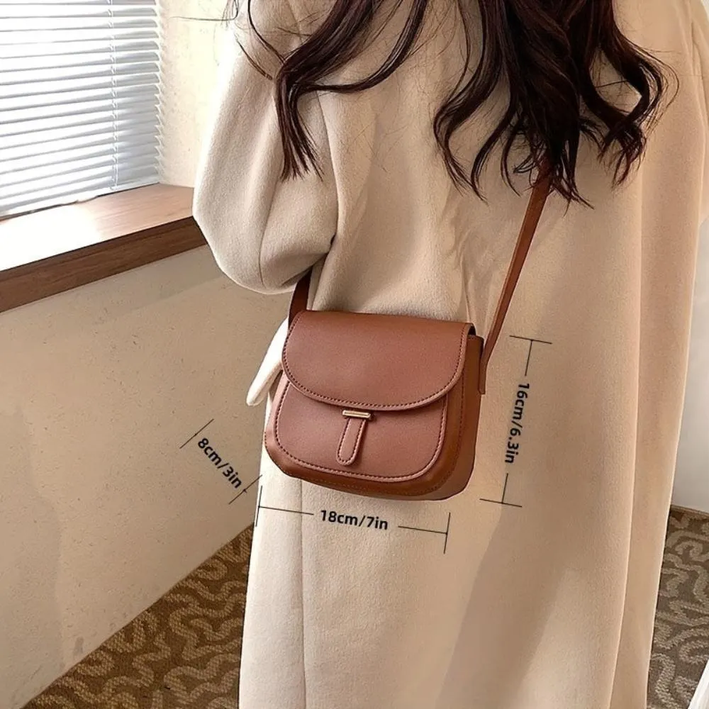 Elise – Vintage-Inspired Crossbody in Sleek Saddle Style