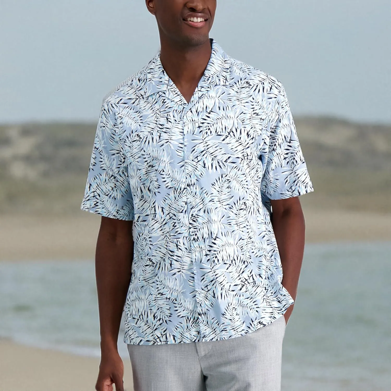 Haggar Men's Short Sleeve Button Down Printed Stretch Camp Shirt