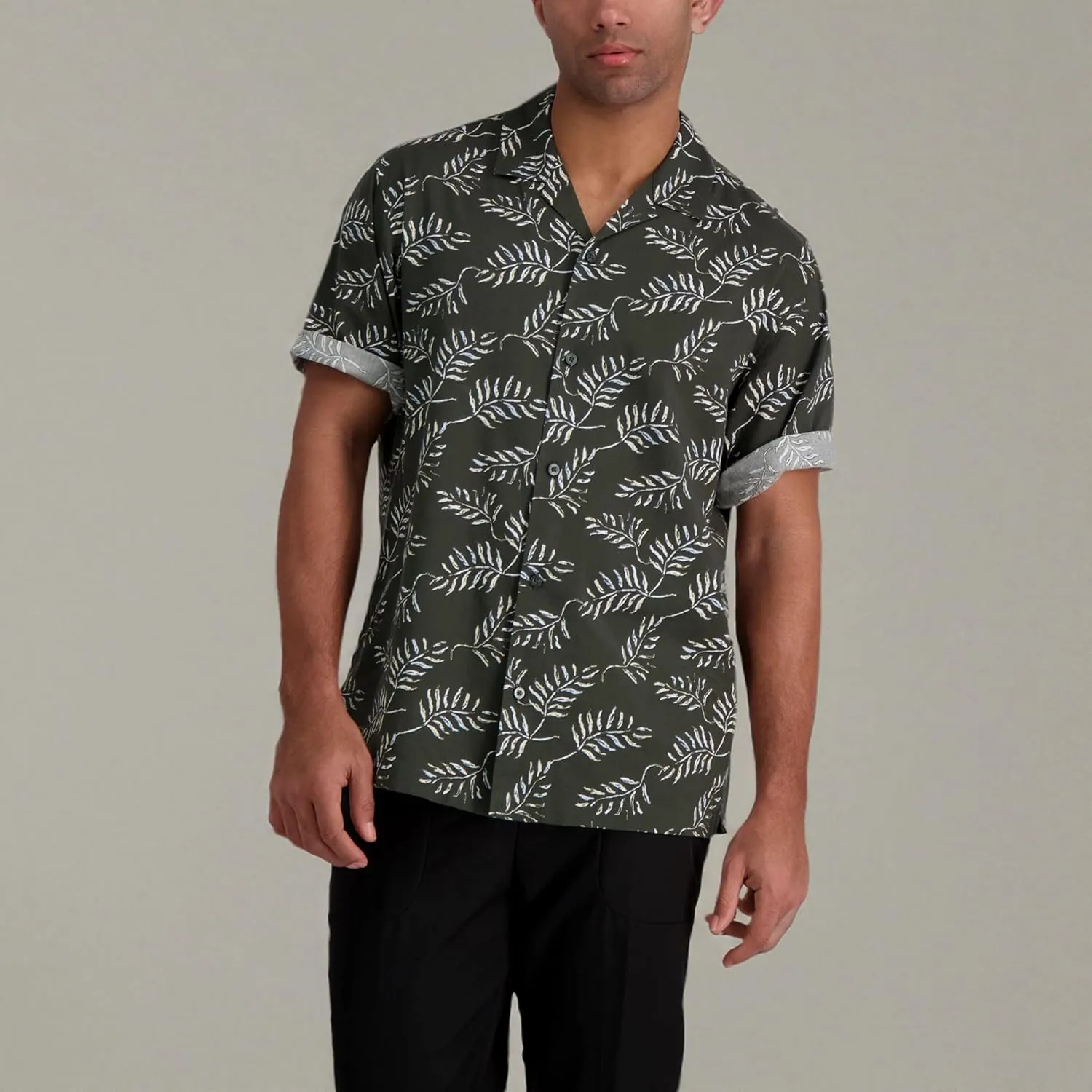 Haggar Men's Short Sleeve Button Down Printed Stretch Camp Shirt