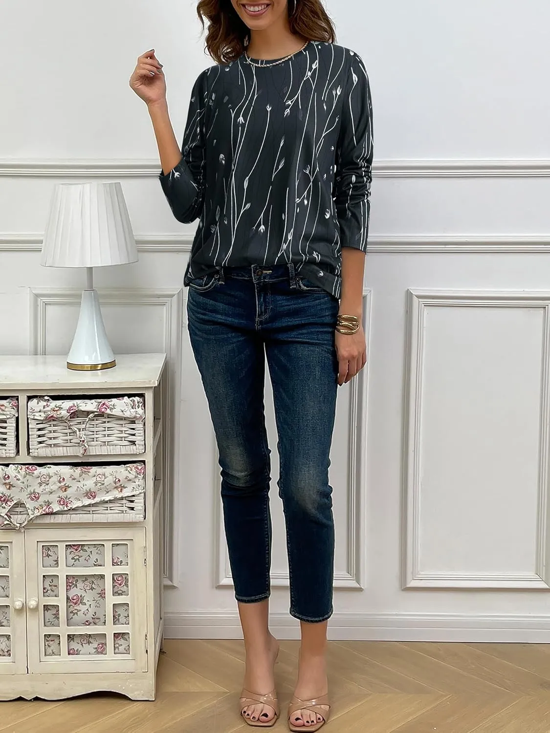 JUSTFASHIONNOW Womens Long Sleeve Tops Casual Shirts for Women Summer Flower Printed T Shirt Crewneck Floral Tee