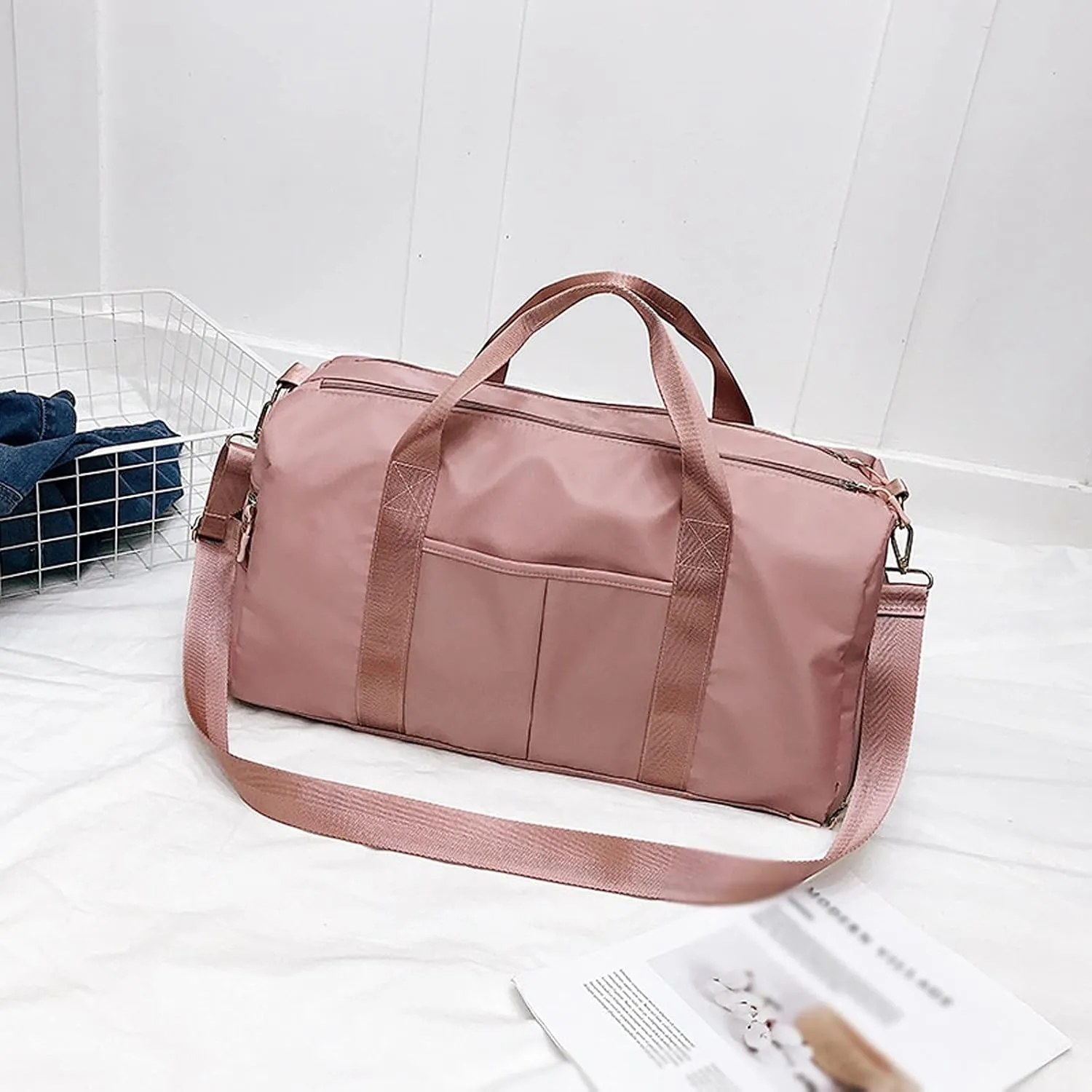 Men Women Outdoor Waterproof Nylon Sports Training Fitness Travel Handbag Yoga Mat Sports Bag with Shoe Compartment (Pink)