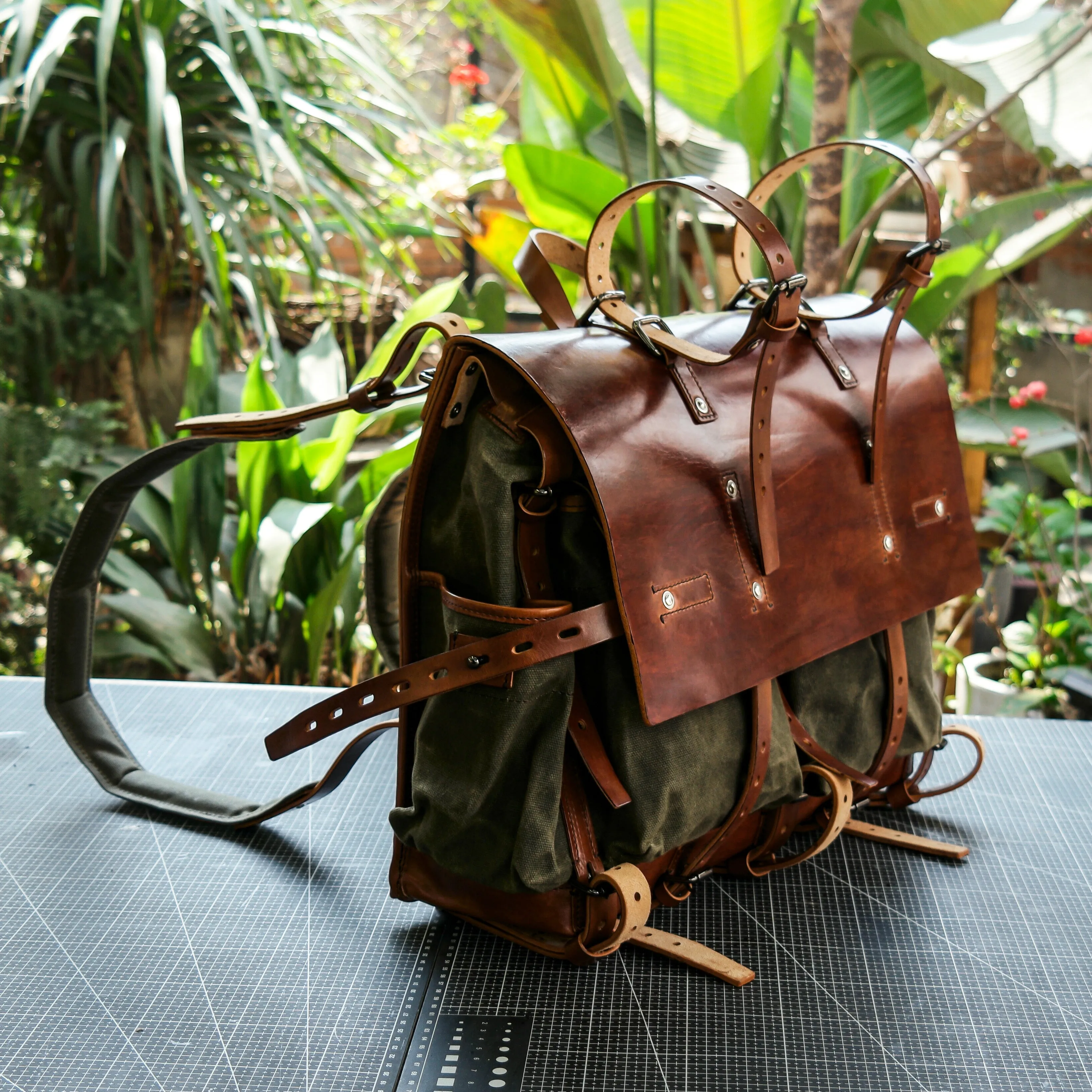 Oil wax canvas messenger bag with diagonal span and double shoulders| Waxed Canvas Backpack|