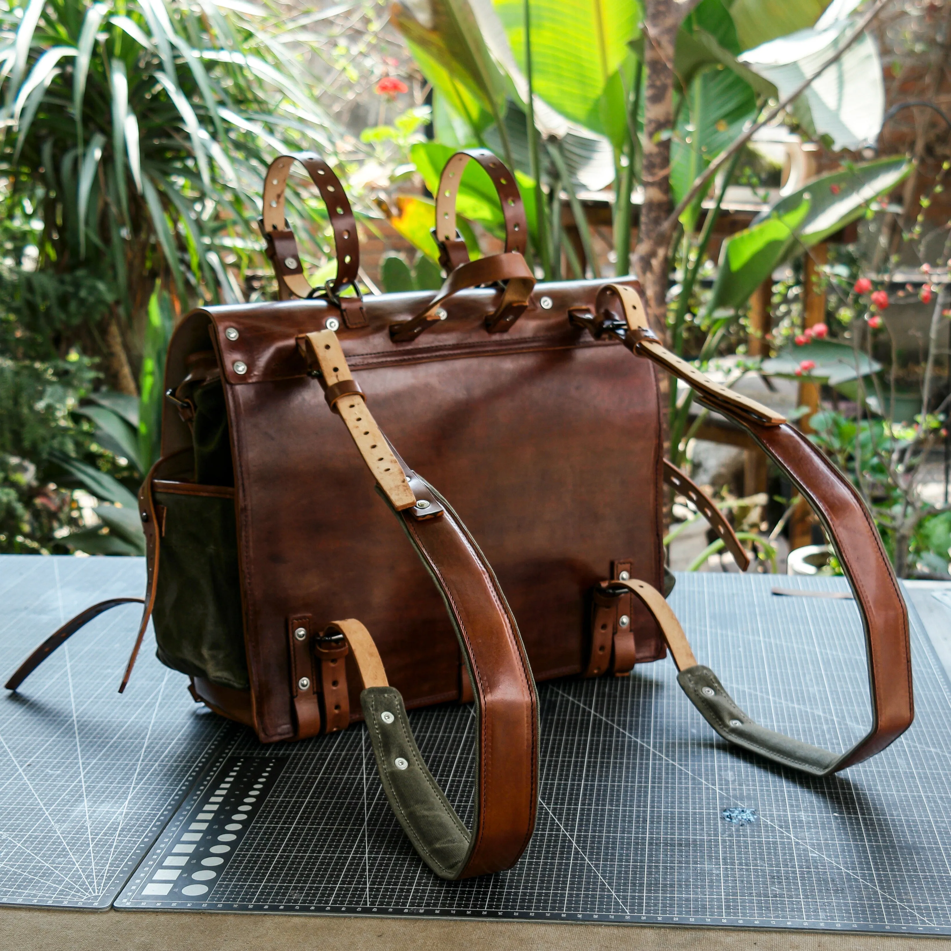 Oil wax canvas messenger bag with diagonal span and double shoulders| Waxed Canvas Backpack|
