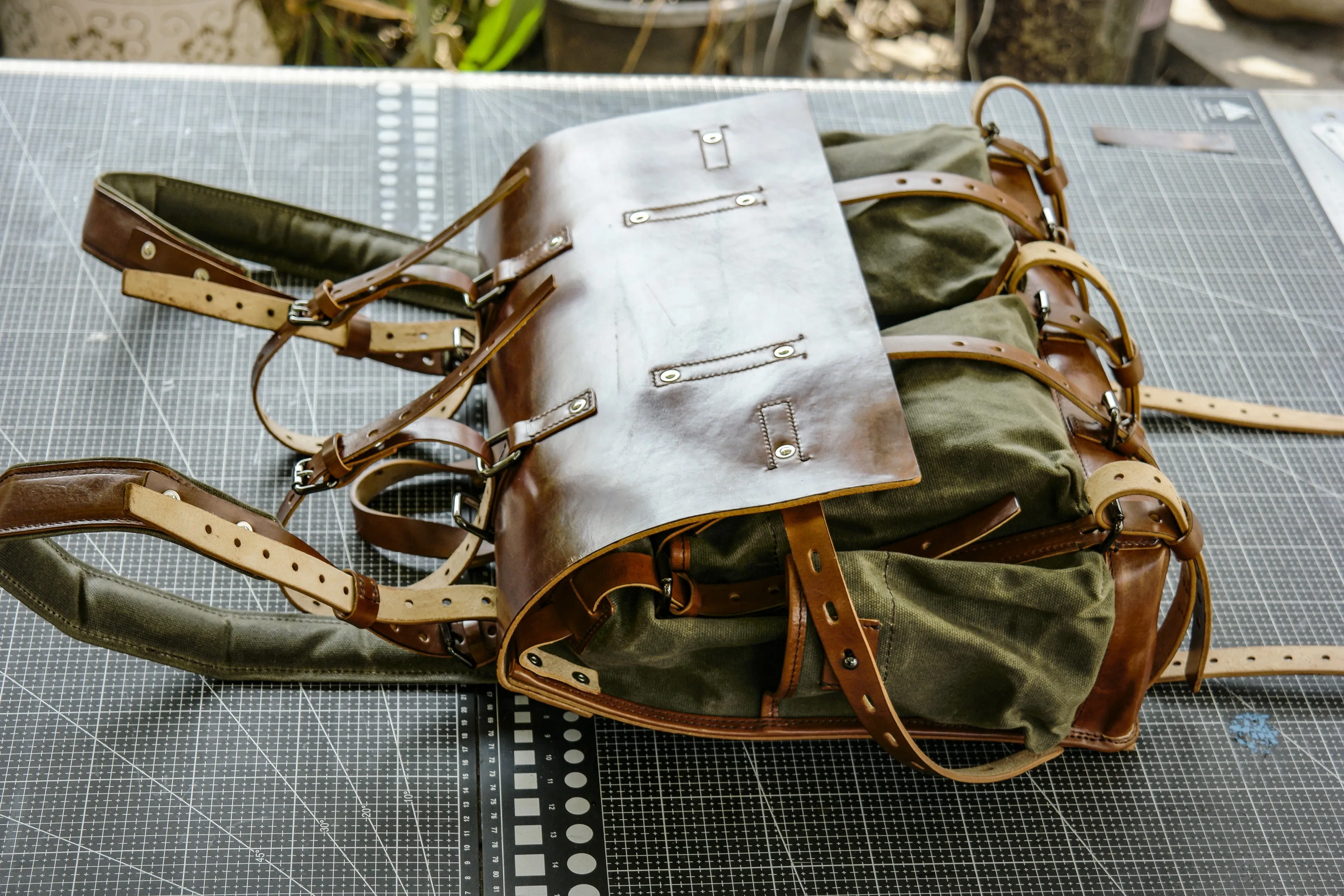 Oil wax canvas messenger bag with diagonal span and double shoulders| Waxed Canvas Backpack|