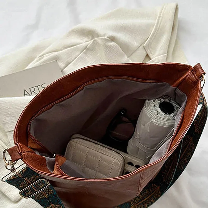 Simple Wide Strap Bucket Crossbody Bag